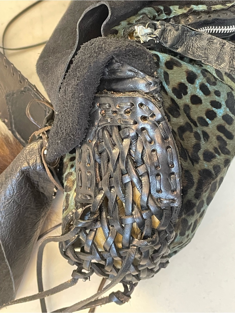 Handcrafted Teal Leopard Leather Shoulder Bag with Embossed Pocket - Picture 5 of 16